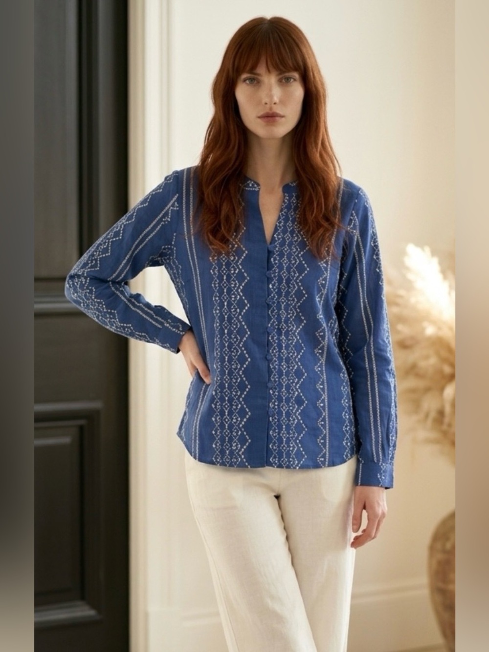 Kindred Anthropologie Boho Embroidered Blue Split-Neck Cotton Tunic Top